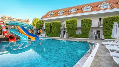 SIDE STORY RESORT & SPA