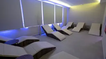 SIDE STORY RESORT & SPA