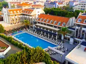 SIDE STORY RESORT & SPA