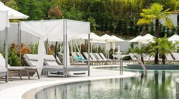 SIENA PREMIUM RETREAT