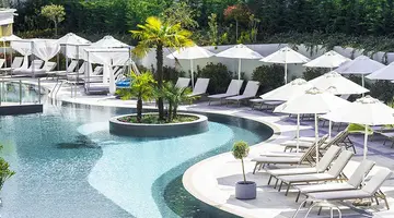 SIENA PREMIUM RETREAT