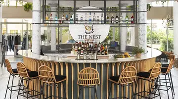 SIENA PREMIUM RETREAT