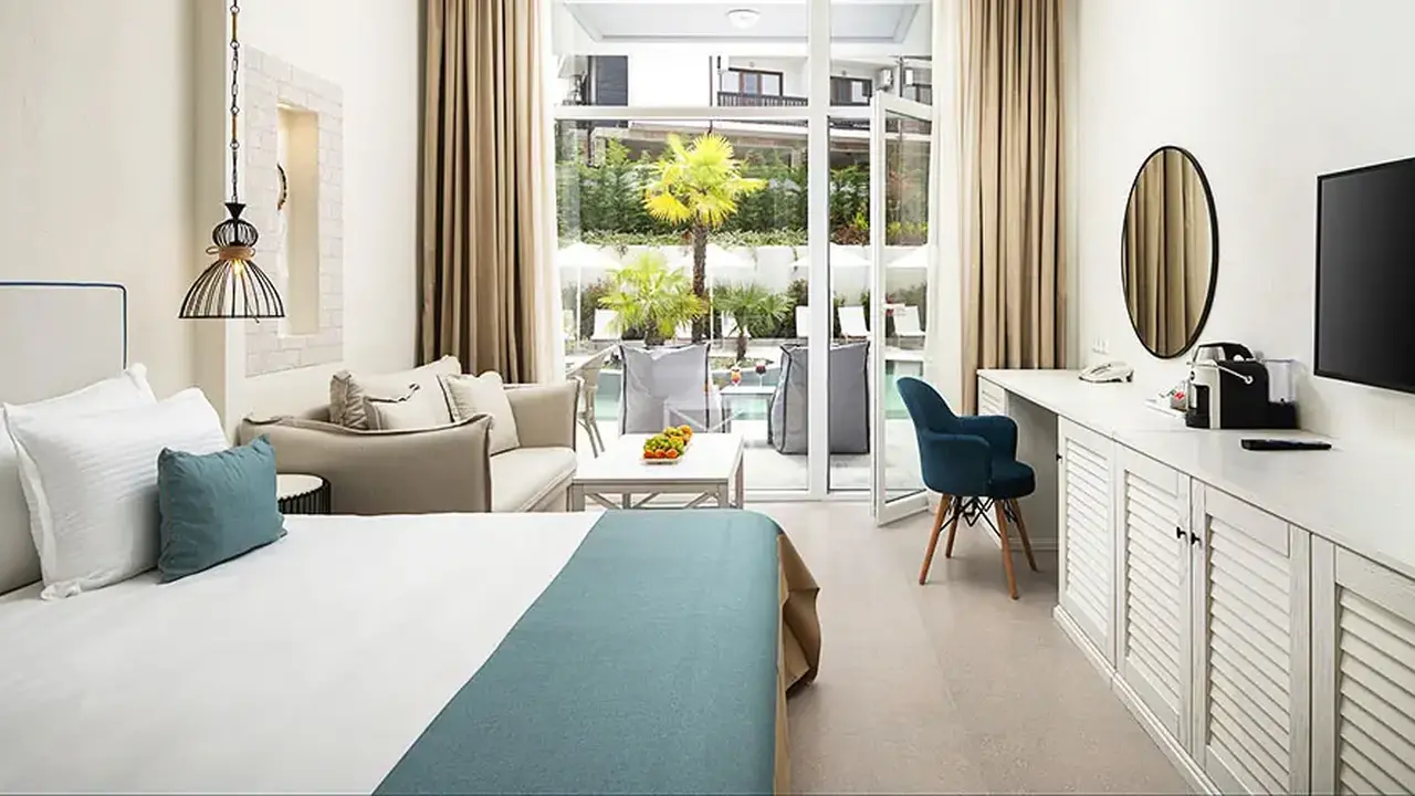 SIENA PREMIUM RETREAT