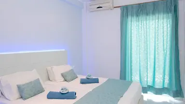 Silver Beach Hotel and Annexe Apartments