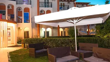Silver Beach Hotel and Annexe Apartments