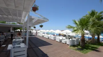 Silver Sands Beach Hotel