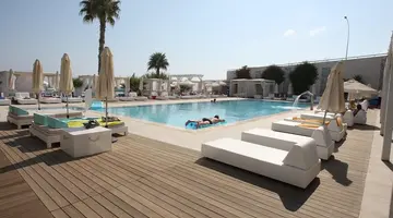 Silver Sands Beach Hotel