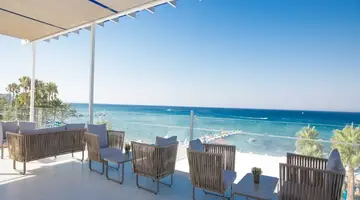 SILVER SANDS BEACH HOTEL