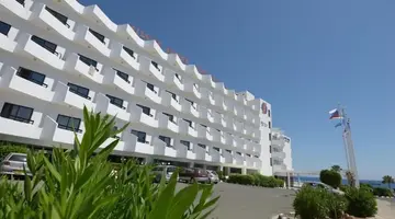 Silver Sands Beach Hotel