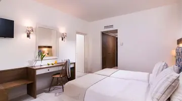 Simantro Resort