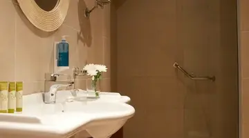 Simantro Resort
