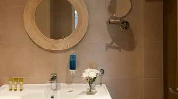Simantro Resort