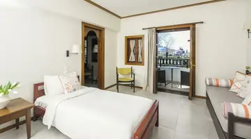 Simantro Resort