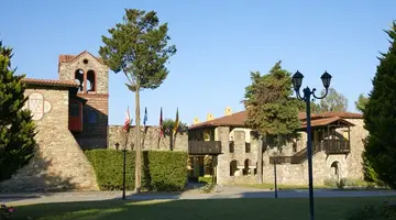 Simantro Resort