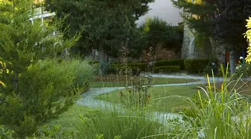 Simantro Resort