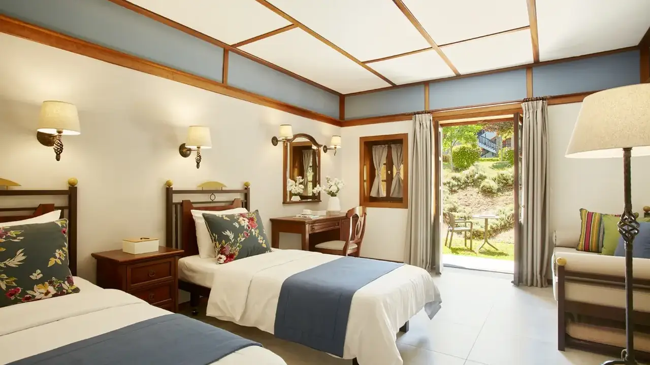 Simantro Resort