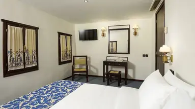 Simantro Resort