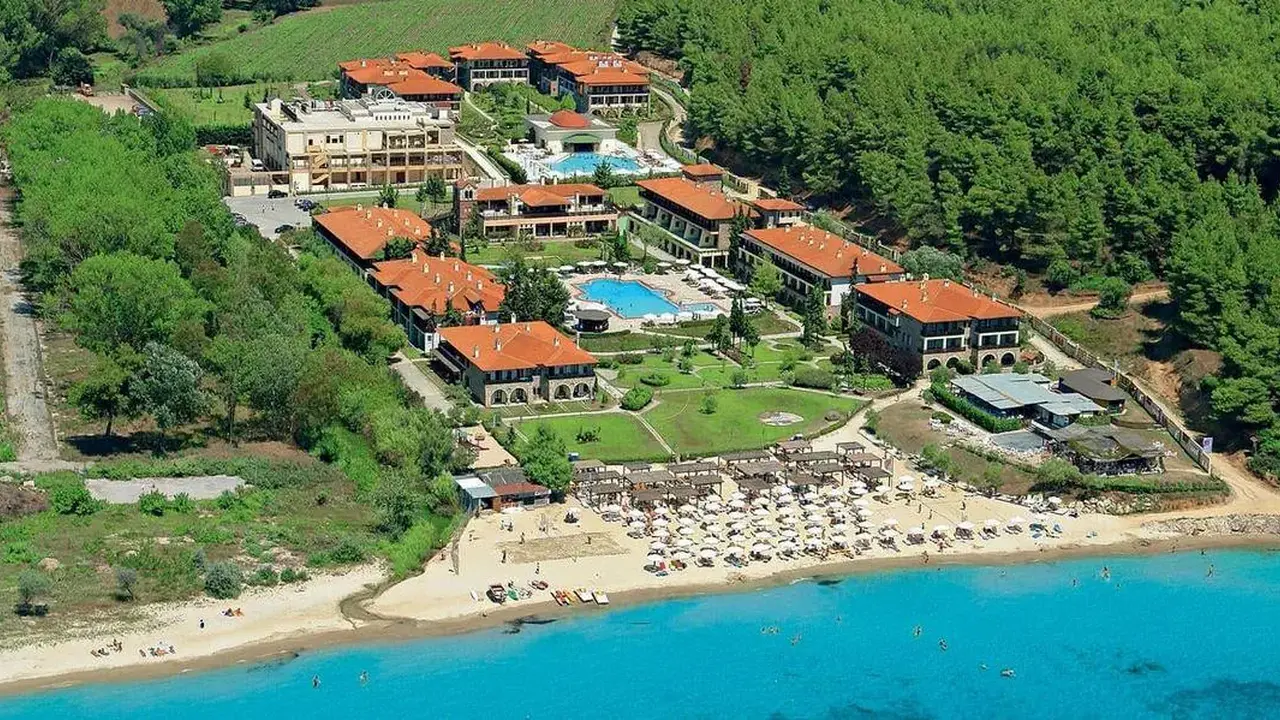 Simantro Resort