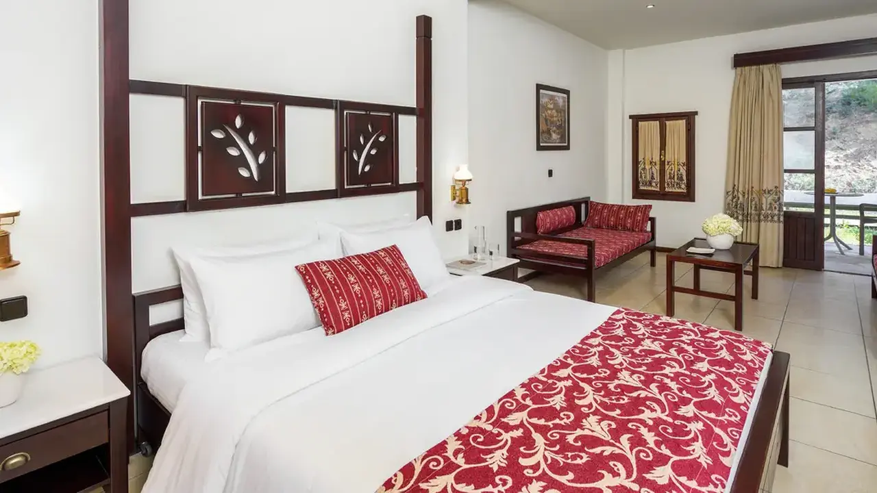 Simantro Resort