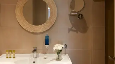 Simantro Resort