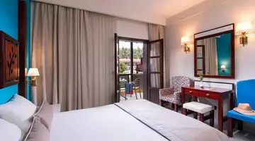 Simantro Resort