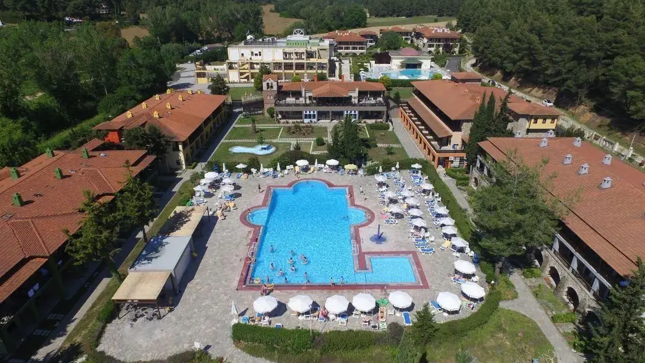 Simantro Resort
