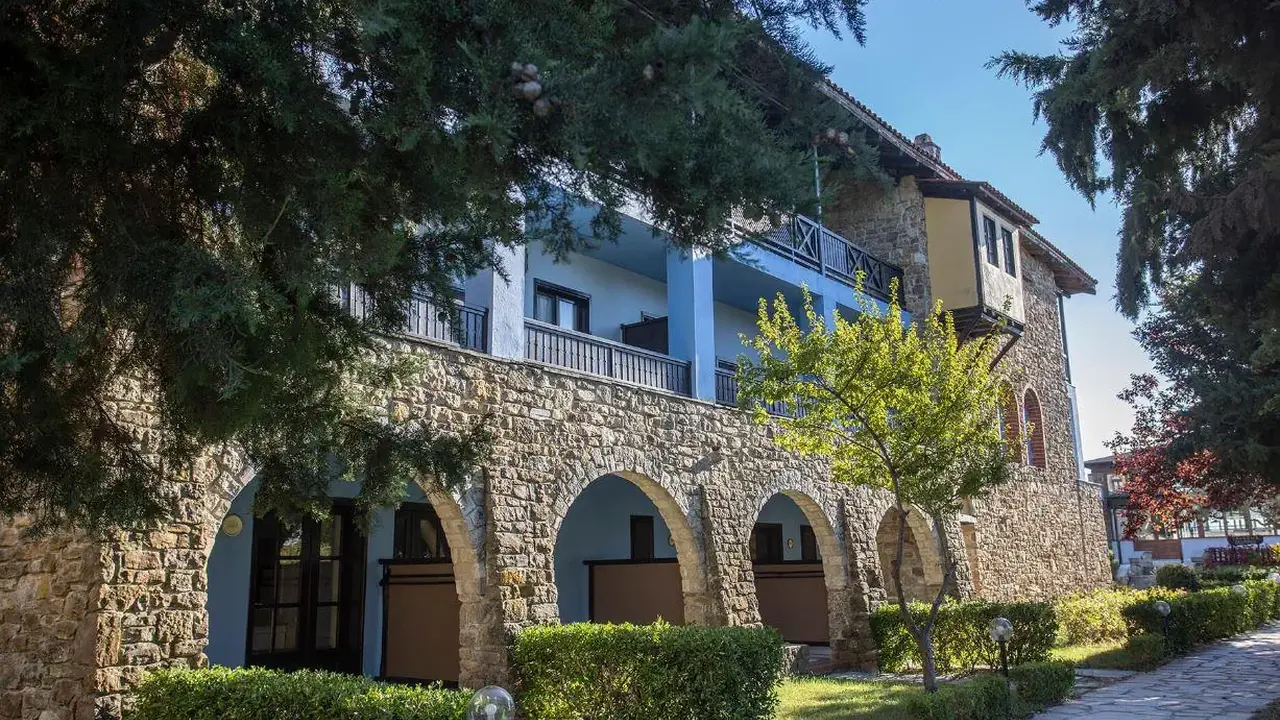 Simantro Resort