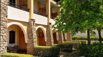 Simantro Resort