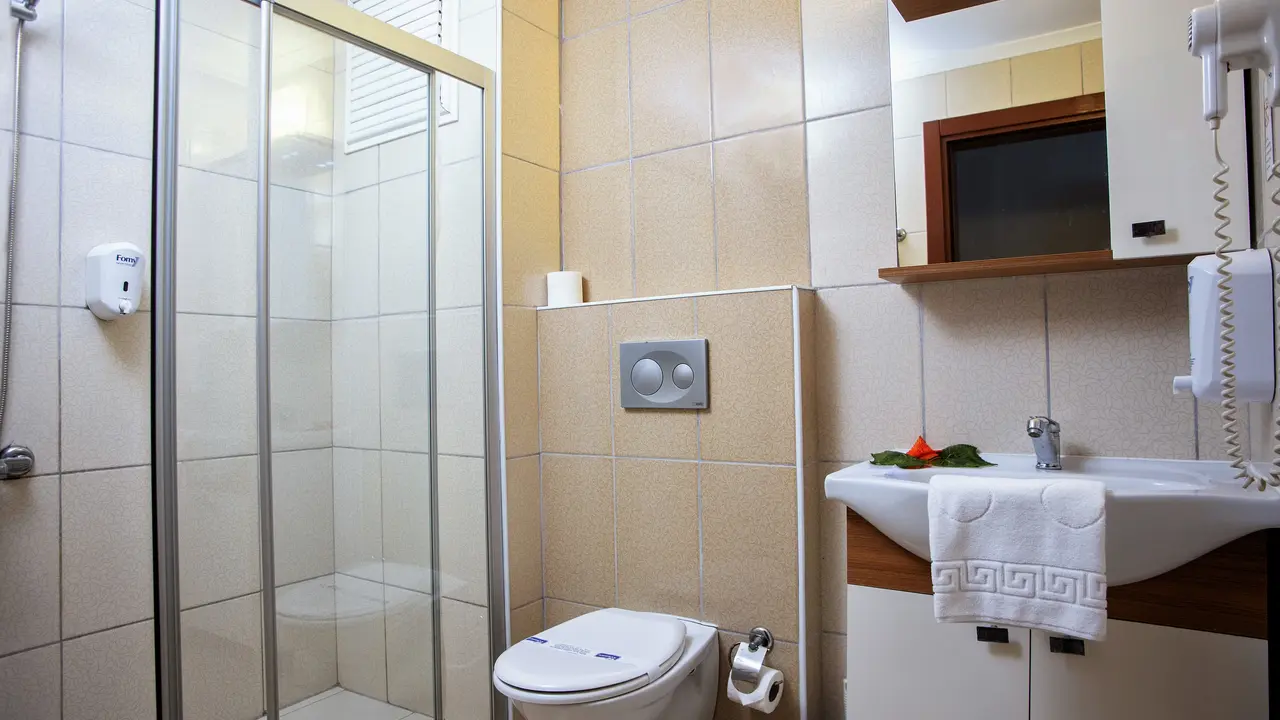 SIMPLY FINE HOTEL ALIZE