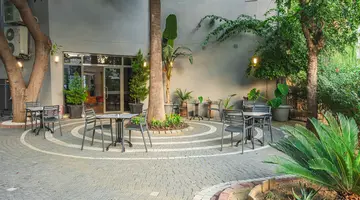 SIMPLY FINE HOTEL ALIZE