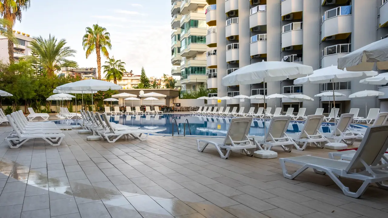 SIMPLY FINE HOTEL ALIZE