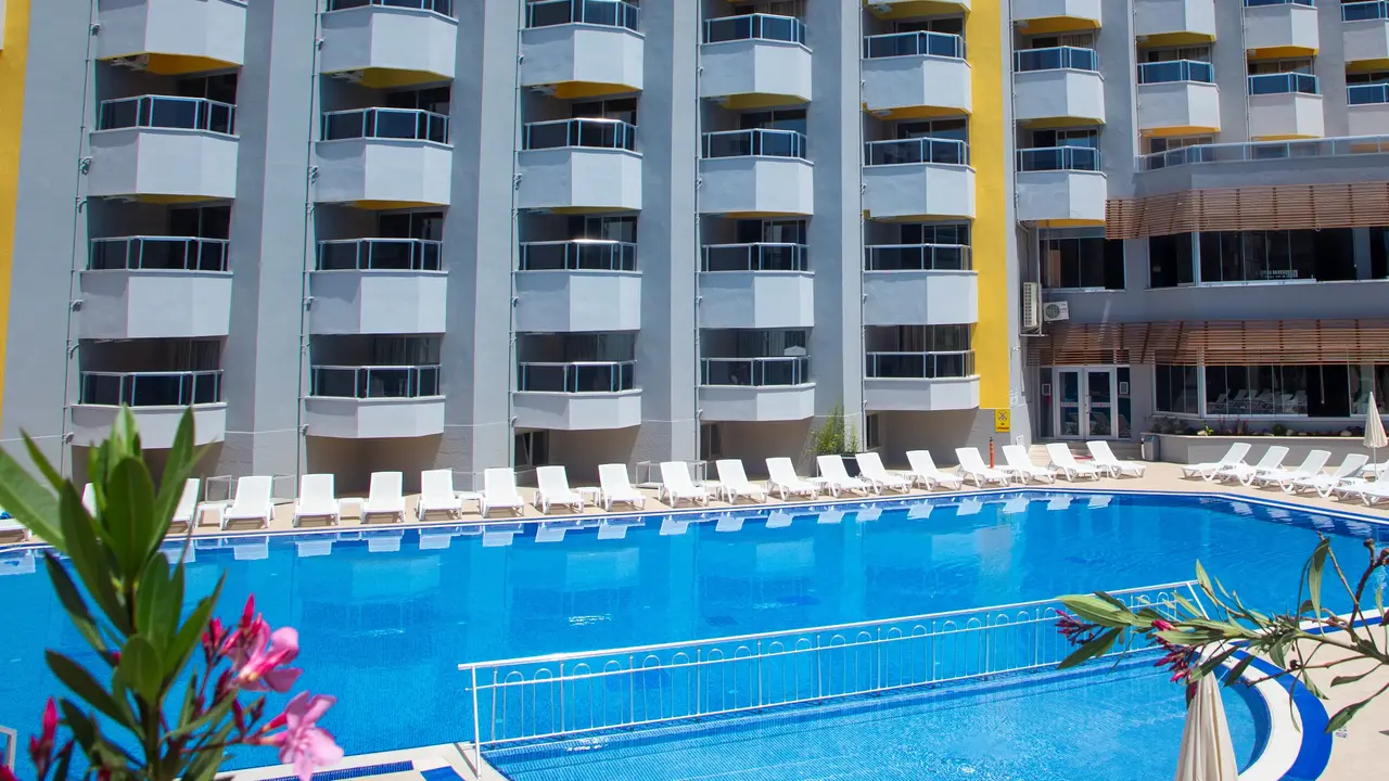 SIMPLY FINE HOTEL ALIZE