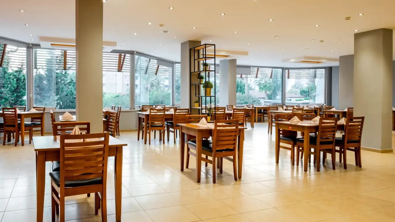 SIMPLY FINE HOTEL ALIZE