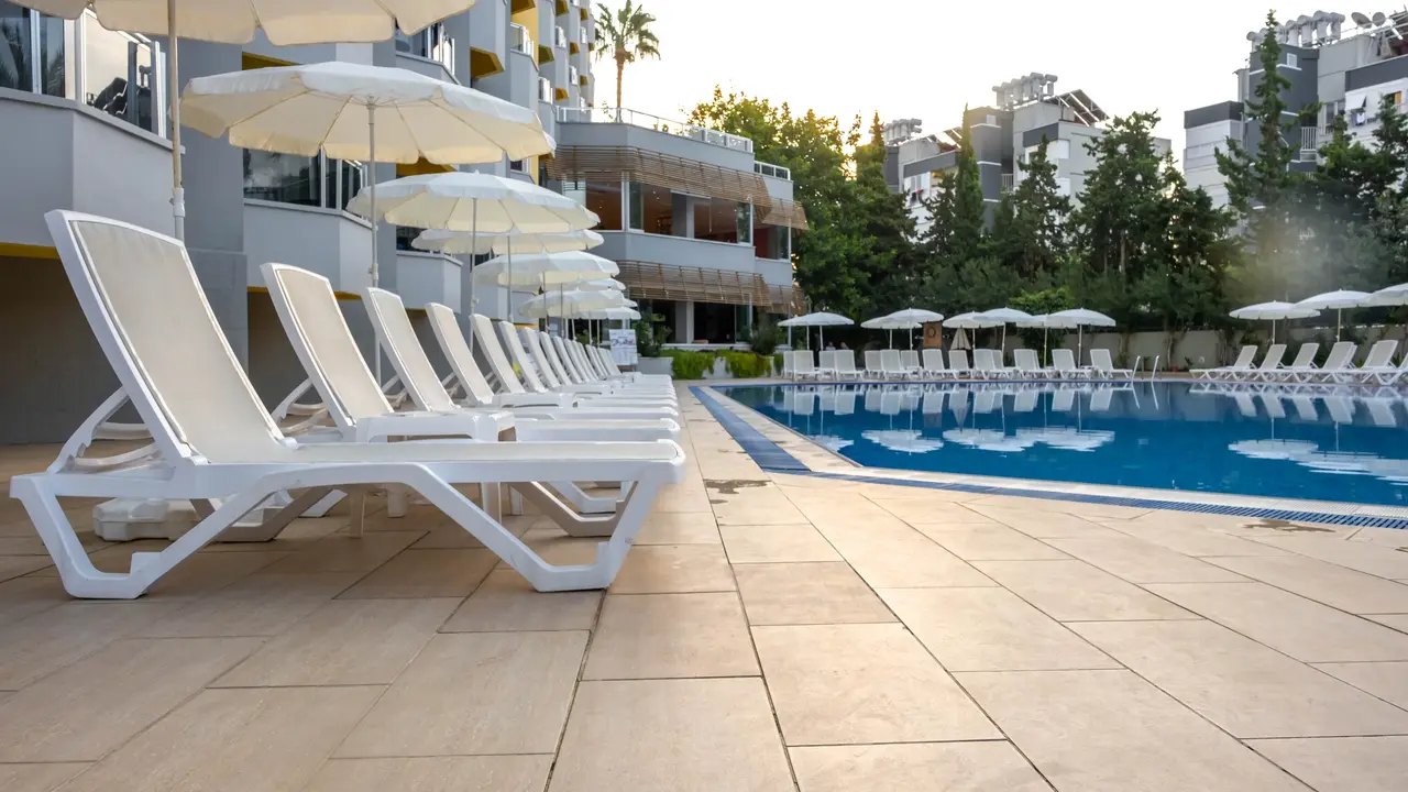SIMPLY FINE HOTEL ALIZE