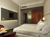 Sina De la Ville