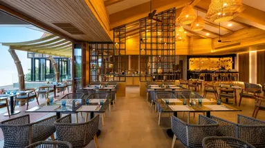 Sinae Phuket Luxury Hotel