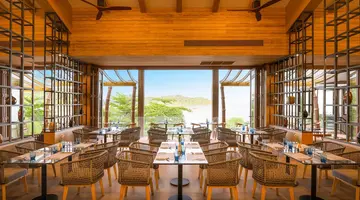 Sinae Phuket Luxury Hotel