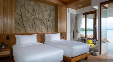 Sinae Phuket Luxury Hotel