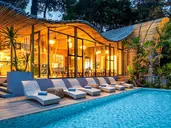 Sinae Phuket Luxury Hotel