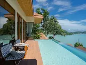 Sinae Phuket Luxury Hotel