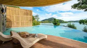 Sinae Phuket Luxury Hotel