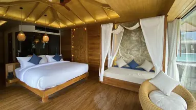 Sinae Phuket Luxury Hotel
