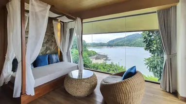 Sinae Phuket Luxury Hotel