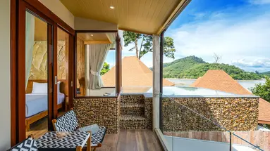 Sinae Phuket Luxury Hotel