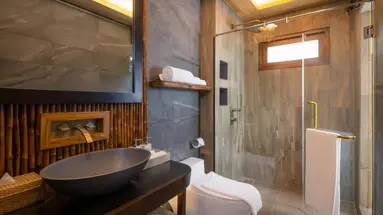 Sinae Phuket Luxury Hotel