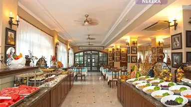 SINATRA HOTEL