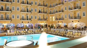 SINATRA HOTEL
