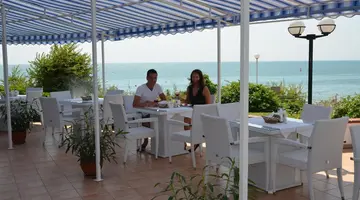 Sineva Beach