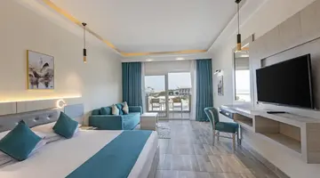 Sirena Aqua Park Beach Resort