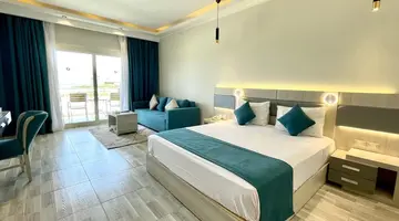 Sirena Aqua Park Beach Resort